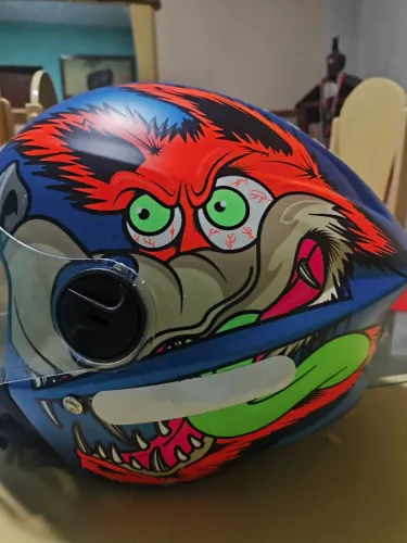 Capacete Azul Coyote.