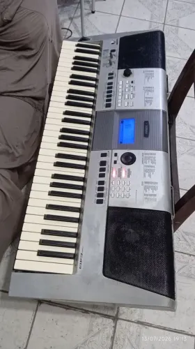 Teclado PSR e 413