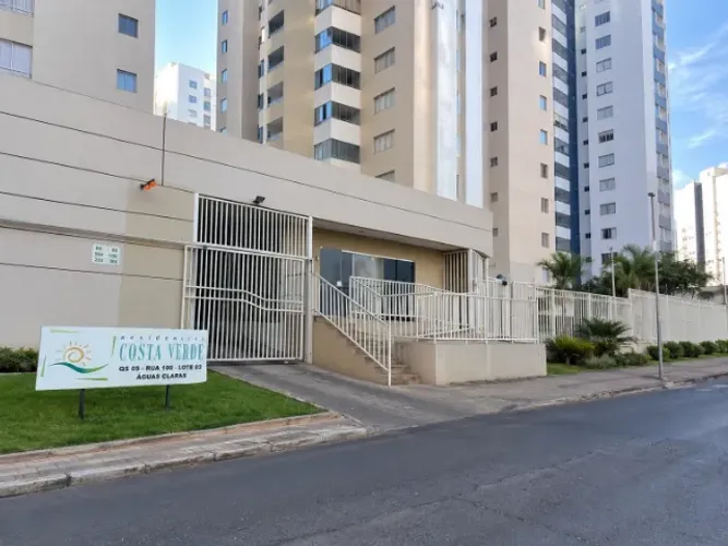 QS 5, Rua 100, Residencial Costa Verde com 42,20m de área privativa (1º andar)