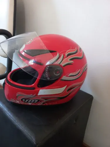 Capacete