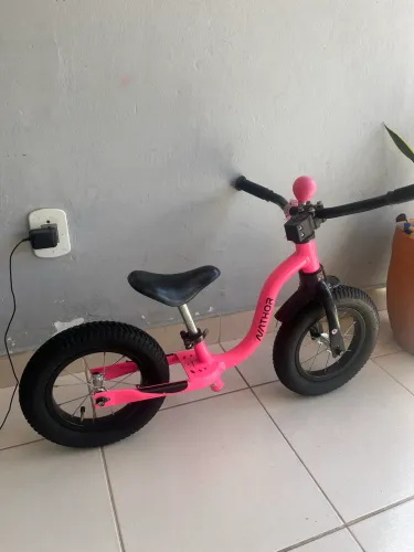 Bicicleta do equilíbrio infantil 