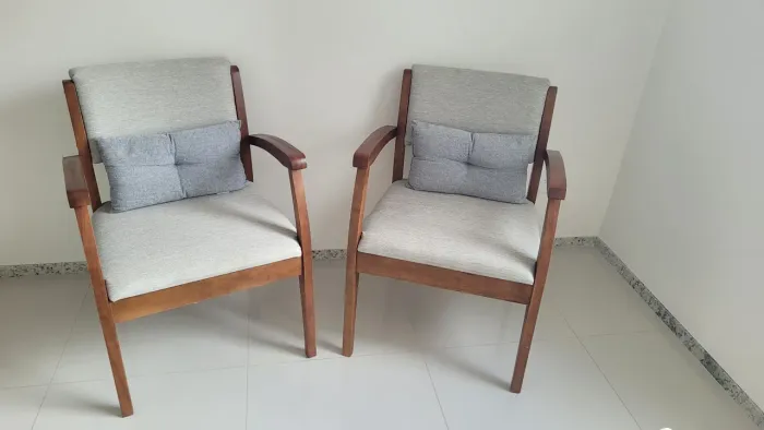 Conjunto 2 poltronas sala de estar