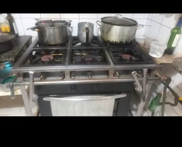 Artigos restaurante usado.