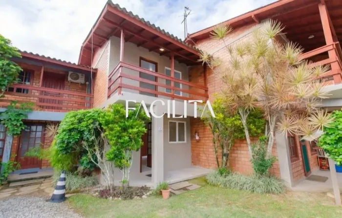 Casa com 2 quartos para locação no bairro Barra da Lagoa, Florianópolis