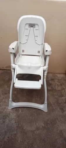 Cadeirinha de alimentação