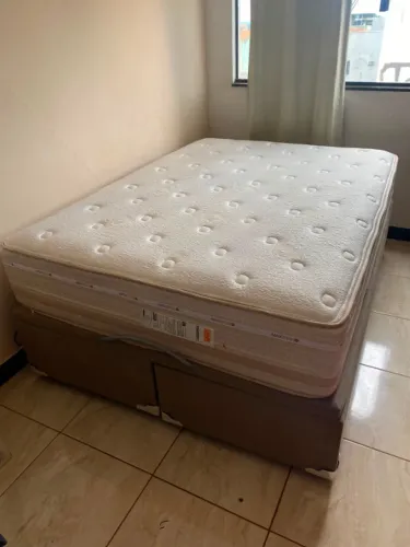? Cama box Queen size Colchão MAX SPRIN com BAÚ molas ensacandas
