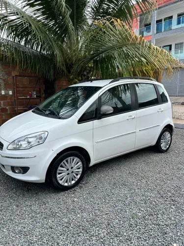 Fiat Idea Essence 1.6 Flex 16V 5P 2014