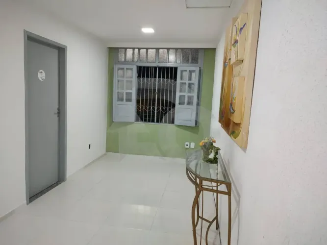 Prédio no Bairro 18 do Forte com 4 Kitnets e Área Comercial no Térreo
