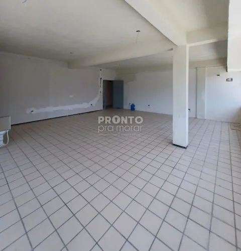 Prédio/Edifício Inteiro em Candeias