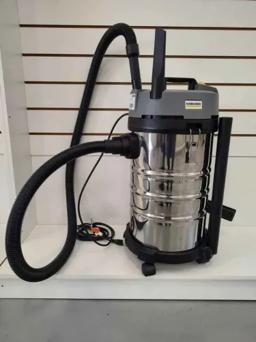 Aspirador de pó e água 1600w 30L Profissional Inox - Karcher(Loja)