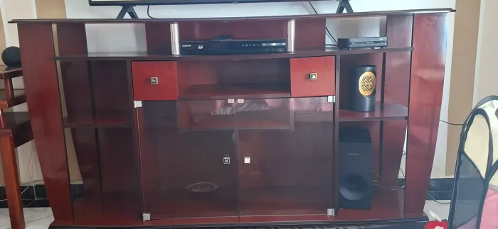 Móvel/estante rack retrô estilo mogno