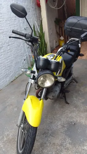 Moto Suzuki 125 en 