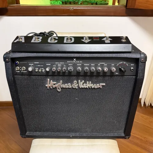 Amplificador Hughes & Kettner Switchblade 50 - foot midi original - raridade!! Top top!