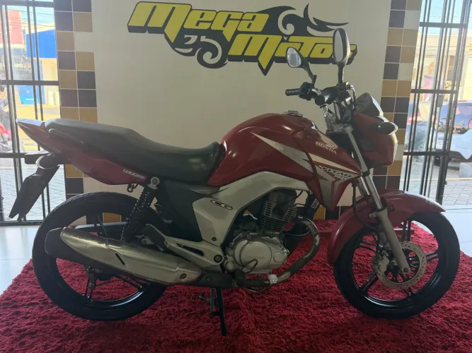 TITAN 150 EX MUITO NOVA 