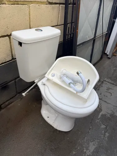 Vaso sanitário + pia usado 200,00