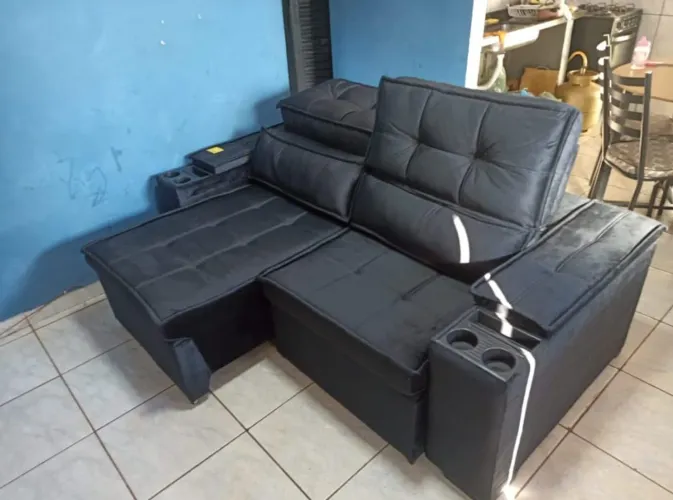 Sofá Retrátil e Reclinável