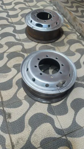 2 Rodas 8 furos originais Volkswagen