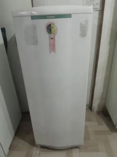 Geladeira Cônsul simples