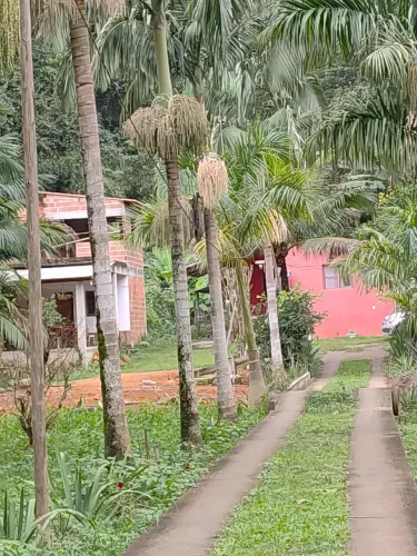 Chácara de porteira fexada com tudo dentro 