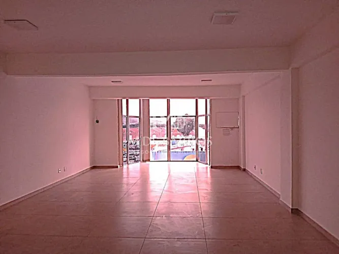 Sala Comercial para Locação no Centro de Bangu - Calçadão