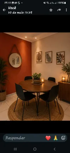 Vendo mesa + 3 cadeiras