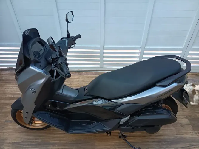 VENDO NMAX 2025