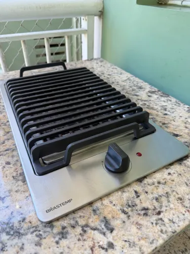 Churrasqueira elétrica Brastemp inox 220V