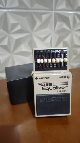 Pedal Boss - Contra Baixo GEB-7