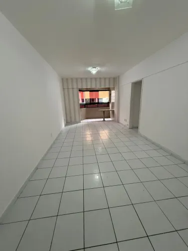 Imóvel para aluguel tem 73 metros quadrados com 3 quartos em Jatiúca - Maceió - AL