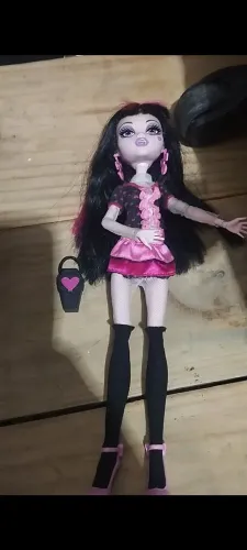 Monster high draculaura passeio no shopping