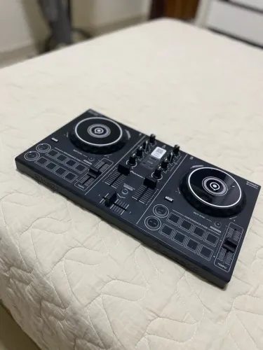 MESA DE DJ / DDJ-200 PIONEER