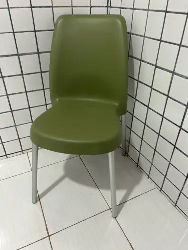Cadeira Tramontina Verde 100$