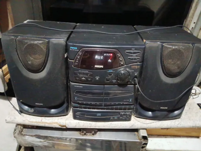 Mini System Philips FW330