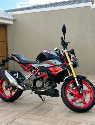 BMW G310 R 2025
