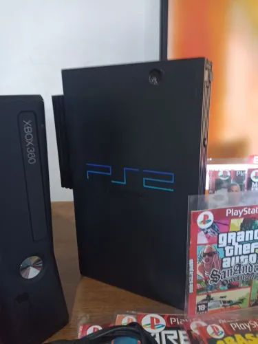 Vendo 2 aparelho de vídeo game no estado 1 Playstation 2 Xbox