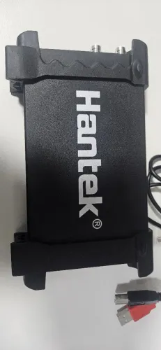 Osciloscópio digital Hantek 6022BE
