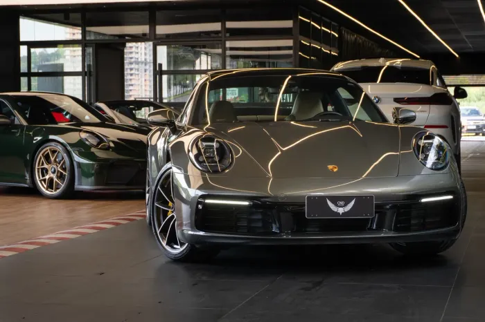 Porsche 911 Carrera 3.0 24V H6 PDK 2021