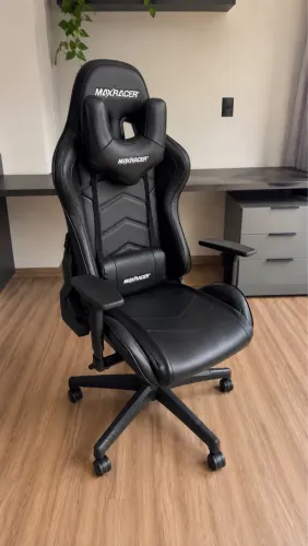 Cadeira Gamer MaxRacer Tactical preta