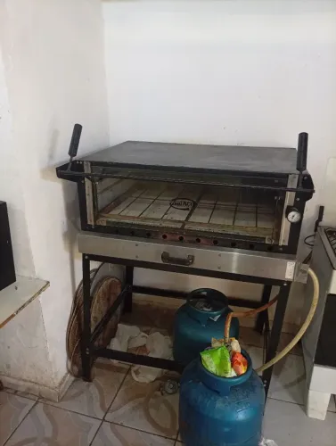 Vendo forno industrial com peças de pizzaria
