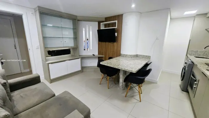 Studio para Venda em Florianópolis, Agronômica, 1 dormitório, 1 suíte, 1 banheiro, 1 vaga