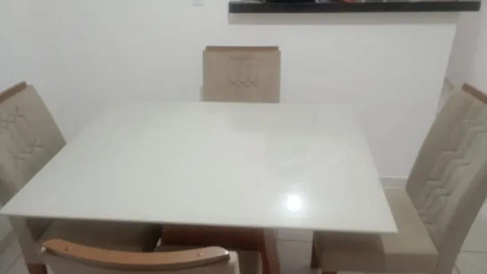 Mesa tampo de Vidro 4 cadeiras