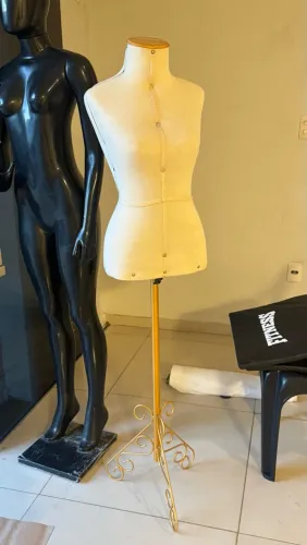 Manequins