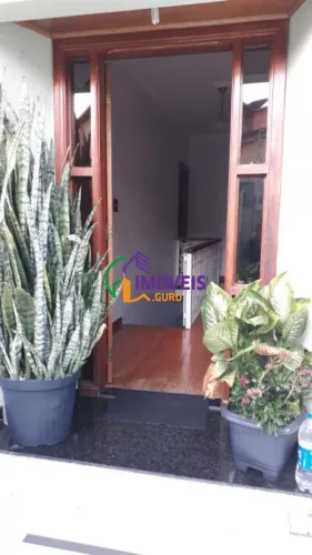 CASA ASSOBRADADA - JARDIM NOVO MUNDO - MG