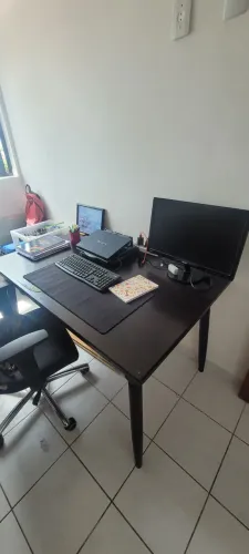 Mesa retangular de madeira PRA VENDER LOGO