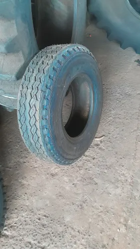 Vendo pneu 7.50-16 sendo um agrícola.