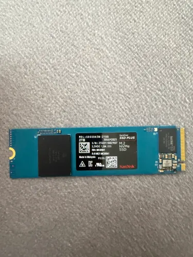 Ssd Nvme m2 Sandisk plus 2tb