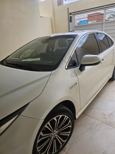Toyota Corolla Altis Prem. Hybrid 1.8 Flex AUT 2023