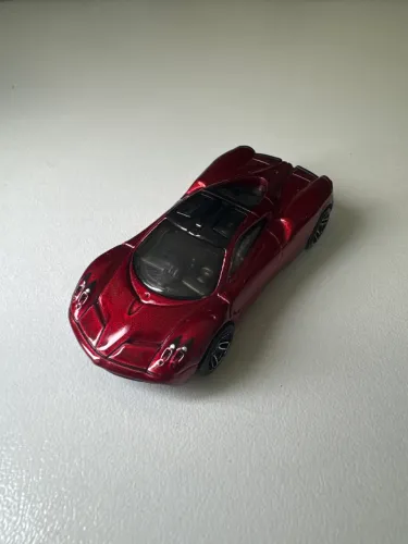 Vendo Miniatura Hot Wheels Pagani Huayra 2012 - Mattel