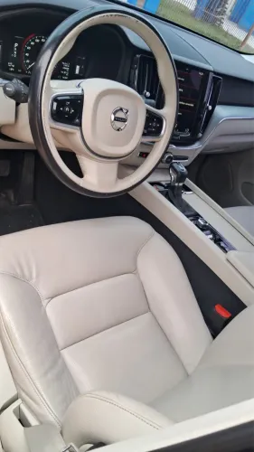 Volvo XC 60 T-5 Momentum 2.0 254cv AWD 5P 2018