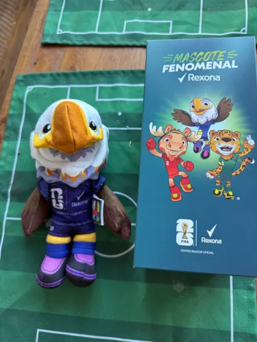 Mascote Clutch Rexona Copa 2026